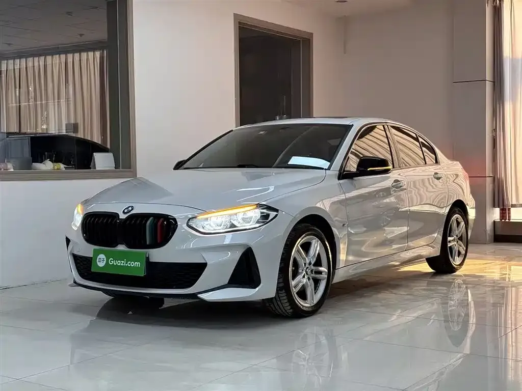 BMW 1 Series 2022 из CN, фото 6
