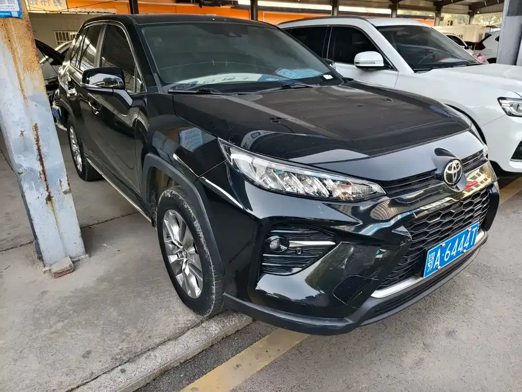 Toyota Wildlander — фото 10