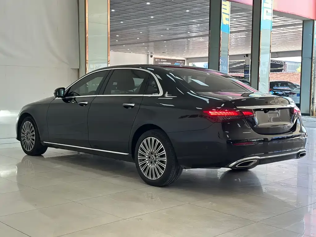Mercedes-Benz E-Class 2023 из CN, фото 5