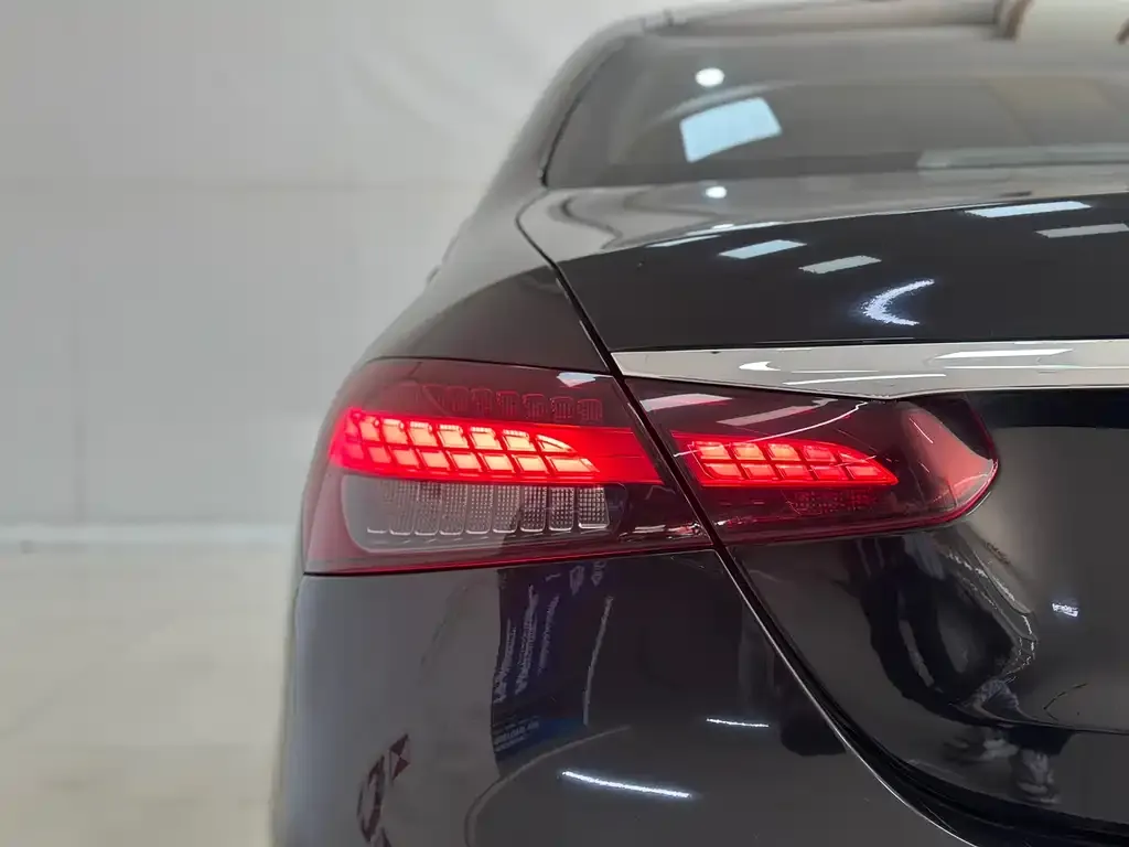 Mercedes-Benz E-Class 2023 из CN, фото 2