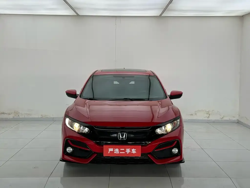 Honda Civic 2022 из CN, фото 2