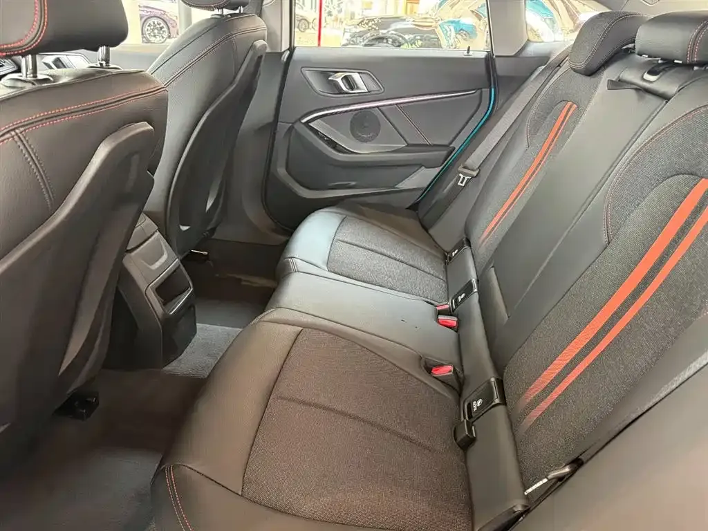 BMW 2 Series (Import) 2023 из CN, фото 7