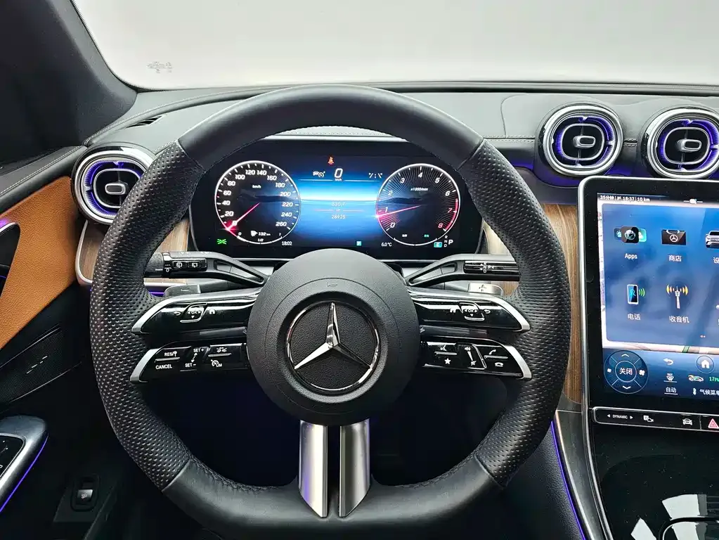 Mercedes-Benz GLC — фото 10
