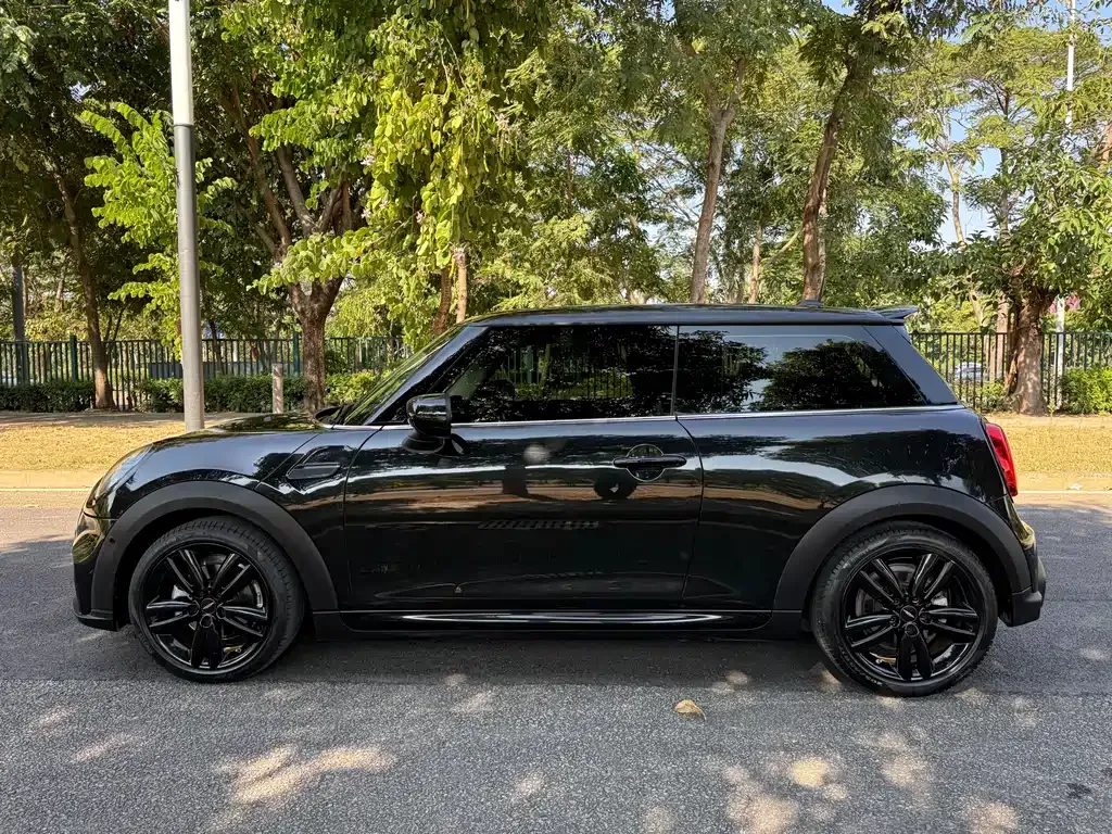 MINI Cooper (3-door) — фото 10