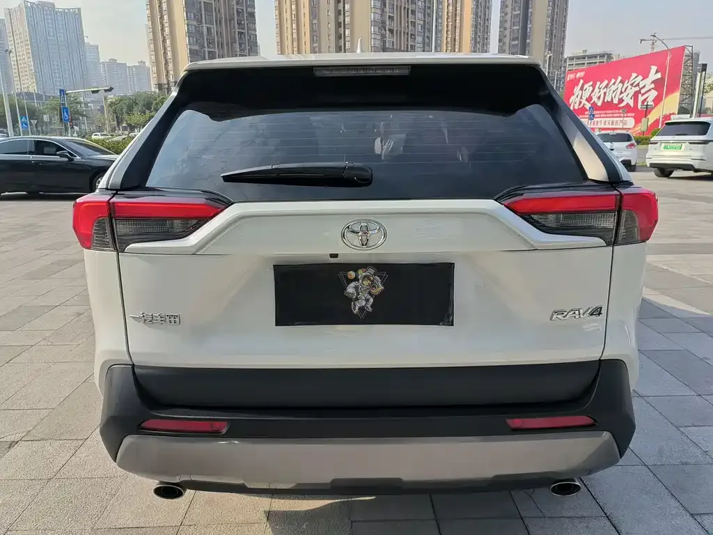 Toyota RAV4 2022 из CN, фото 8