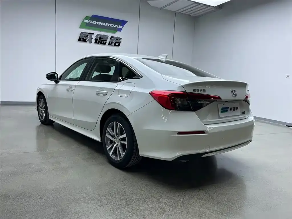 Honda Civic 2024 из CN, фото 5