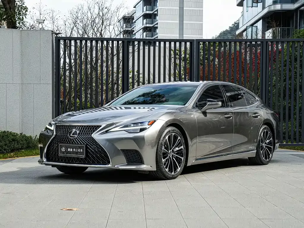 Lexus LS 2022 из CN, фото 1