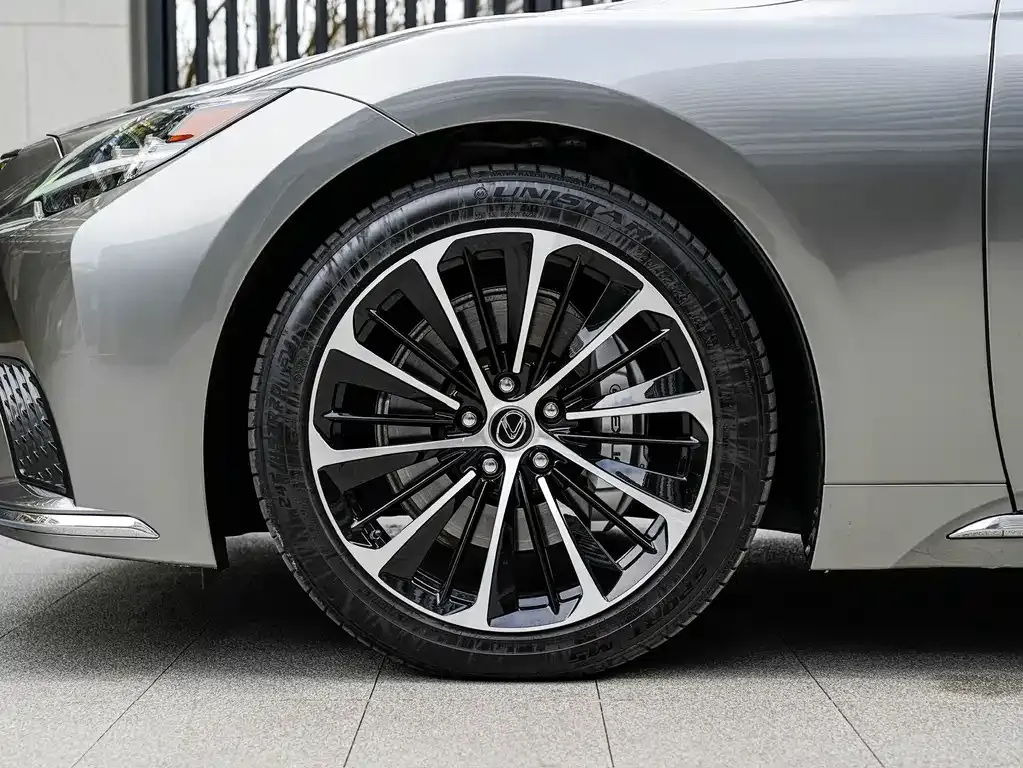 Lexus LS 2022 из CN, фото 3