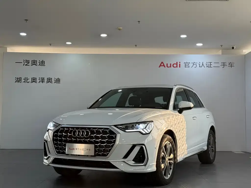 Audi Q3 2024 из CN, фото 1