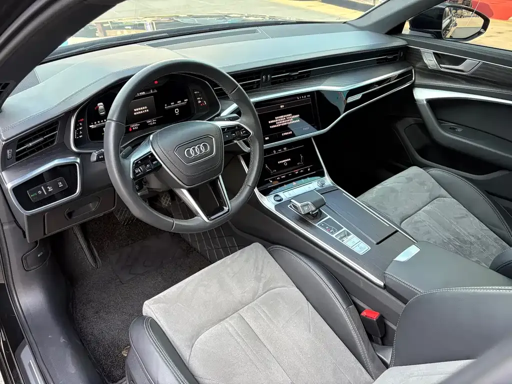 Audi A6L — фото 9