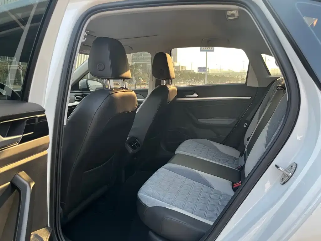 Volkswagen Lavida 2022 из CN, фото 6