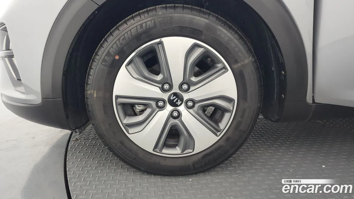 Kia Niro 2021 из KR, фото 6