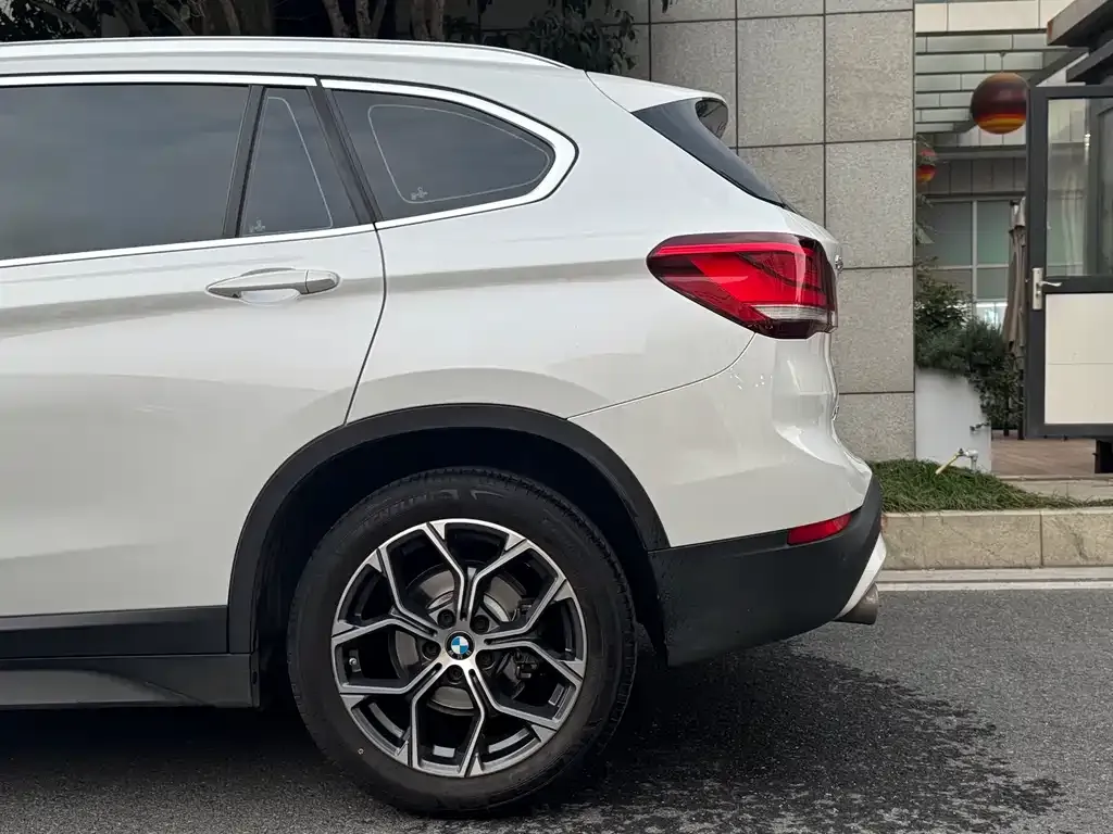 BMW X1 2022 из CN, фото 10