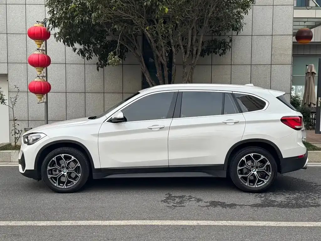 BMW X1 2022 из CN, фото 4
