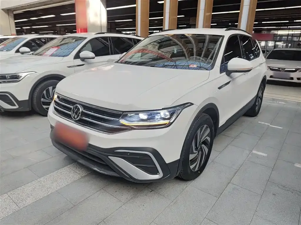 Volkswagen Tiguan L 2022 из CN, фото 1