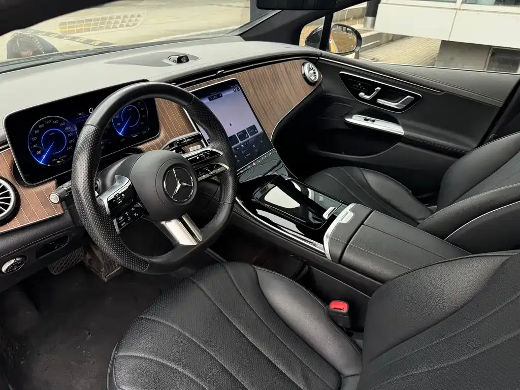 Mercedes-Benz EQE 2023 из CN, фото 3