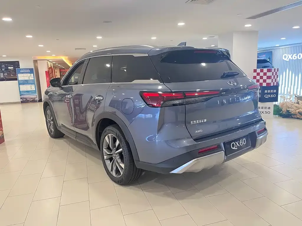 Infiniti QX60 2024 из CN, фото 9