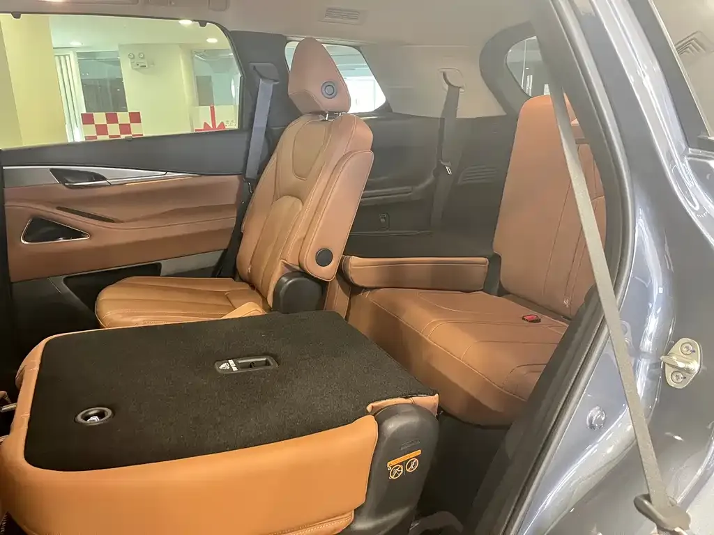 Infiniti QX60 2024 из CN, фото 8