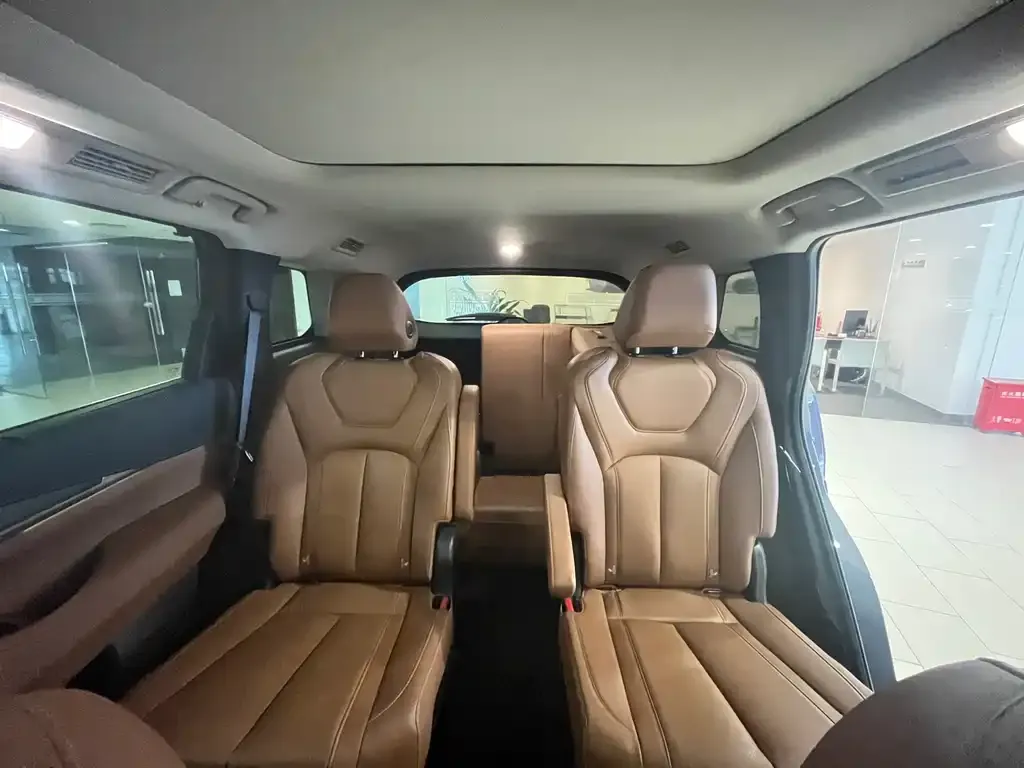 Infiniti QX60 2024 из CN, фото 2