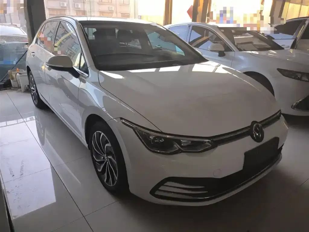 Volkswagen Golf 2023 из CN, фото 4