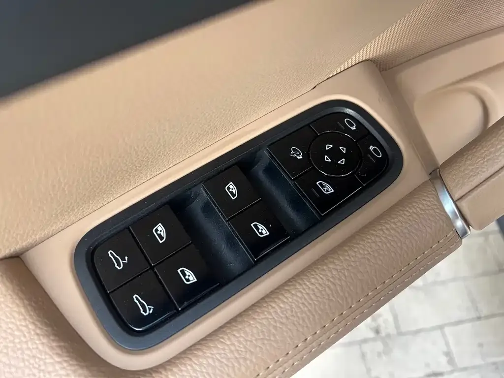 Porsche Cayenne 2021 из CN, фото 3
