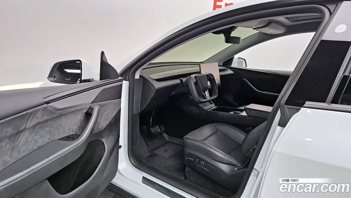 Tesla Model Y 2025 из KR, фото 4