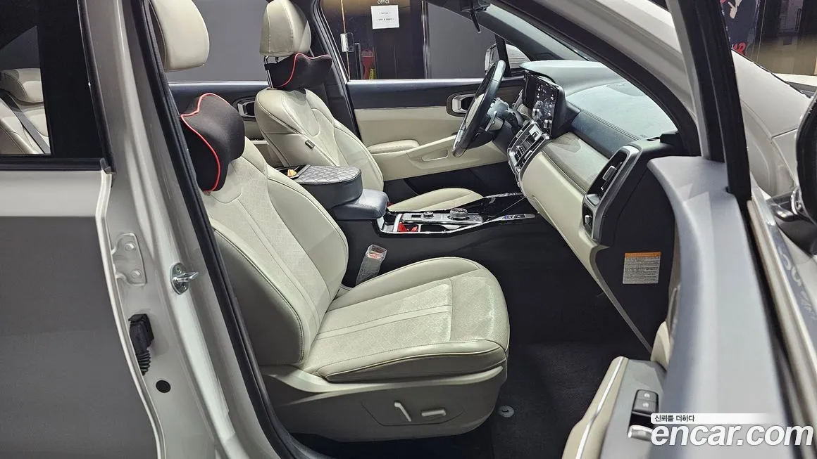 Kia Sorento — фото 8