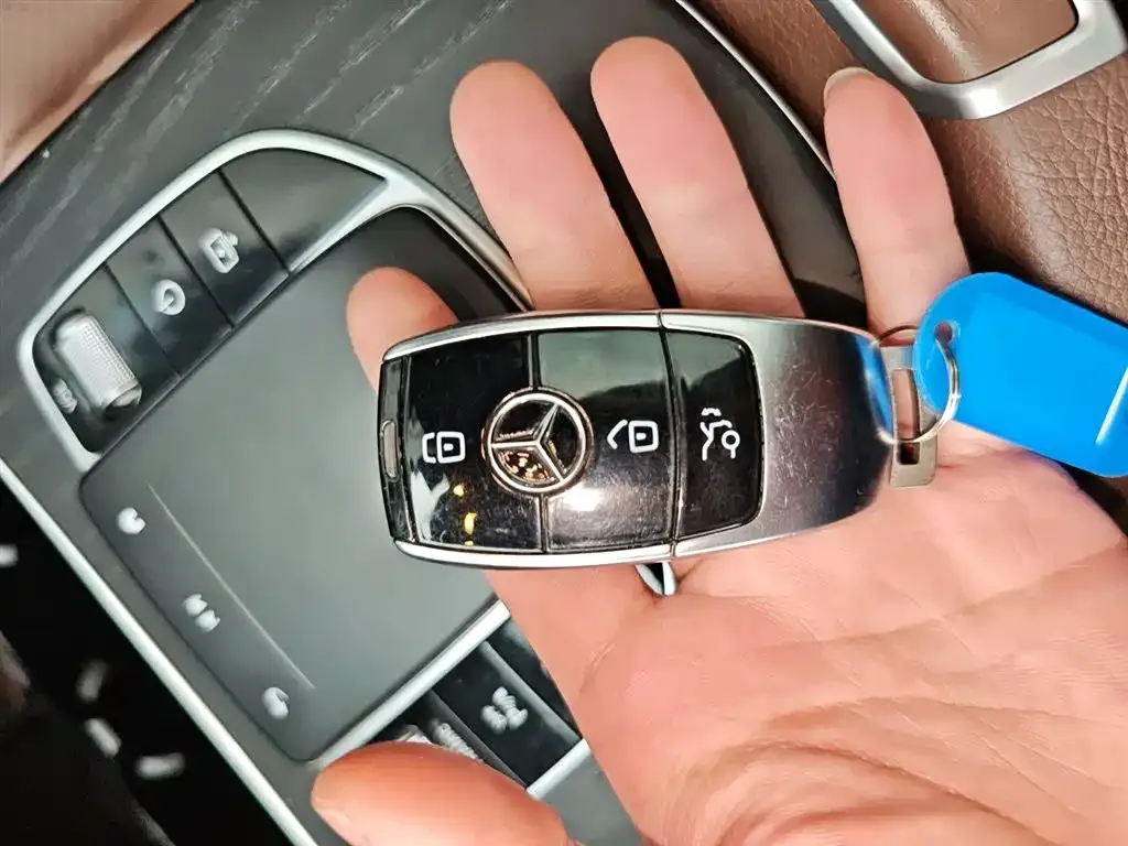 Mercedes-Benz E-Class 2021 из CN, фото 2