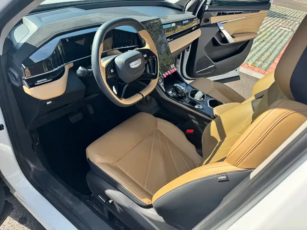 Geely Boyue L 2023 из CN, фото 4