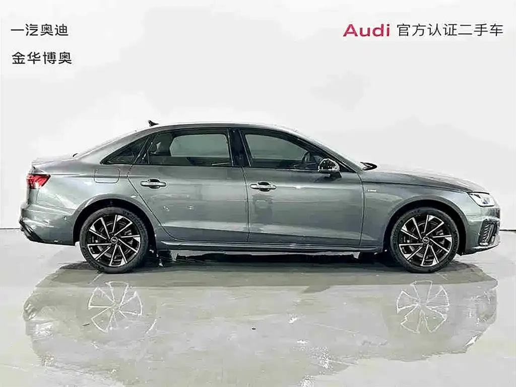 Audi A4L 2023 из CN, фото 3