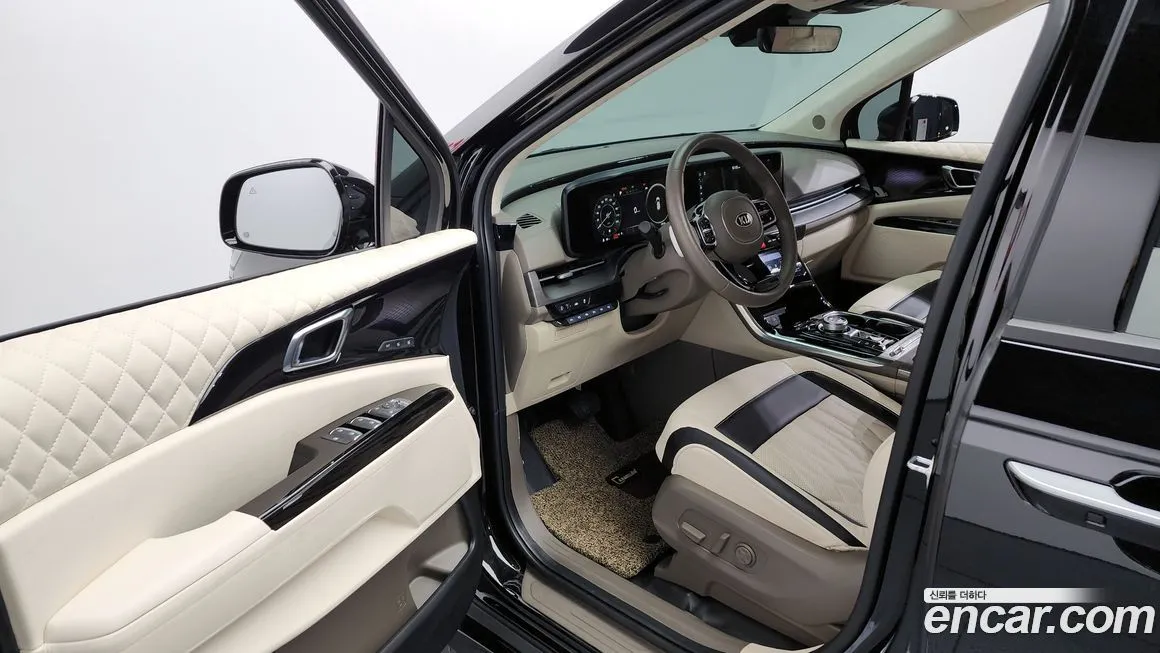 Kia Carnival — фото 10