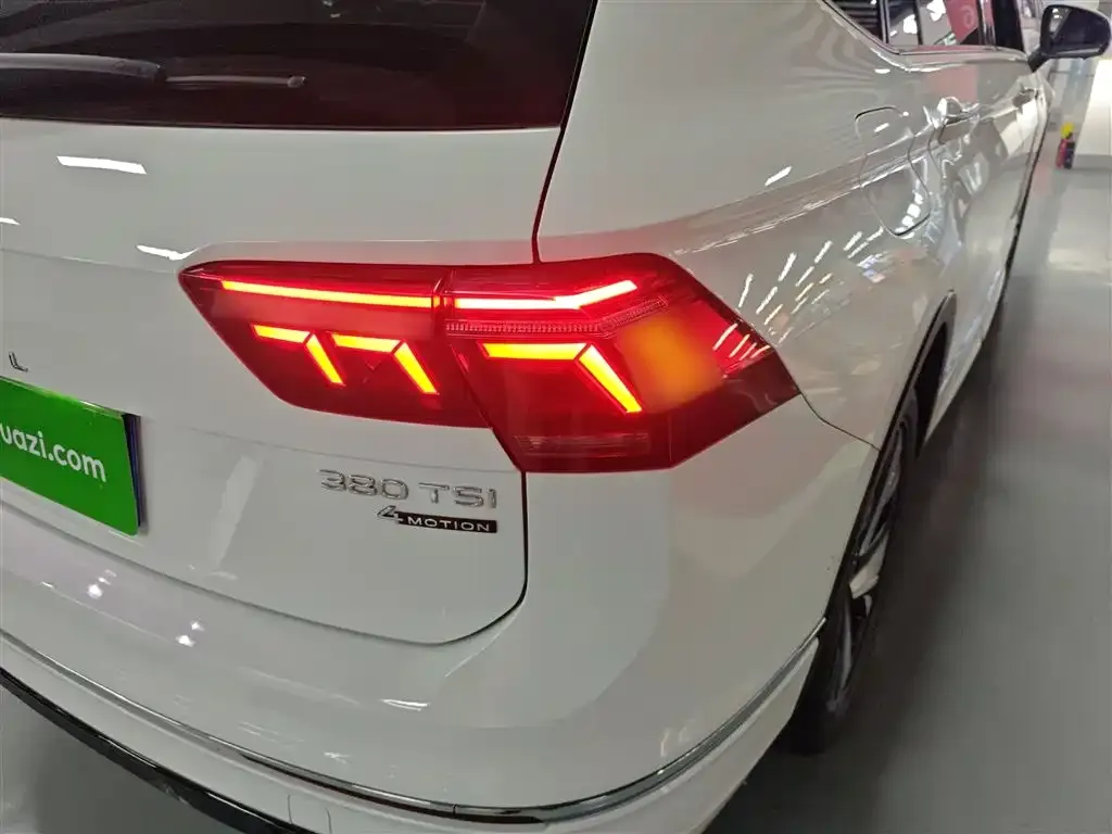 Volkswagen Tiguan L 2023 из CN, фото 2
