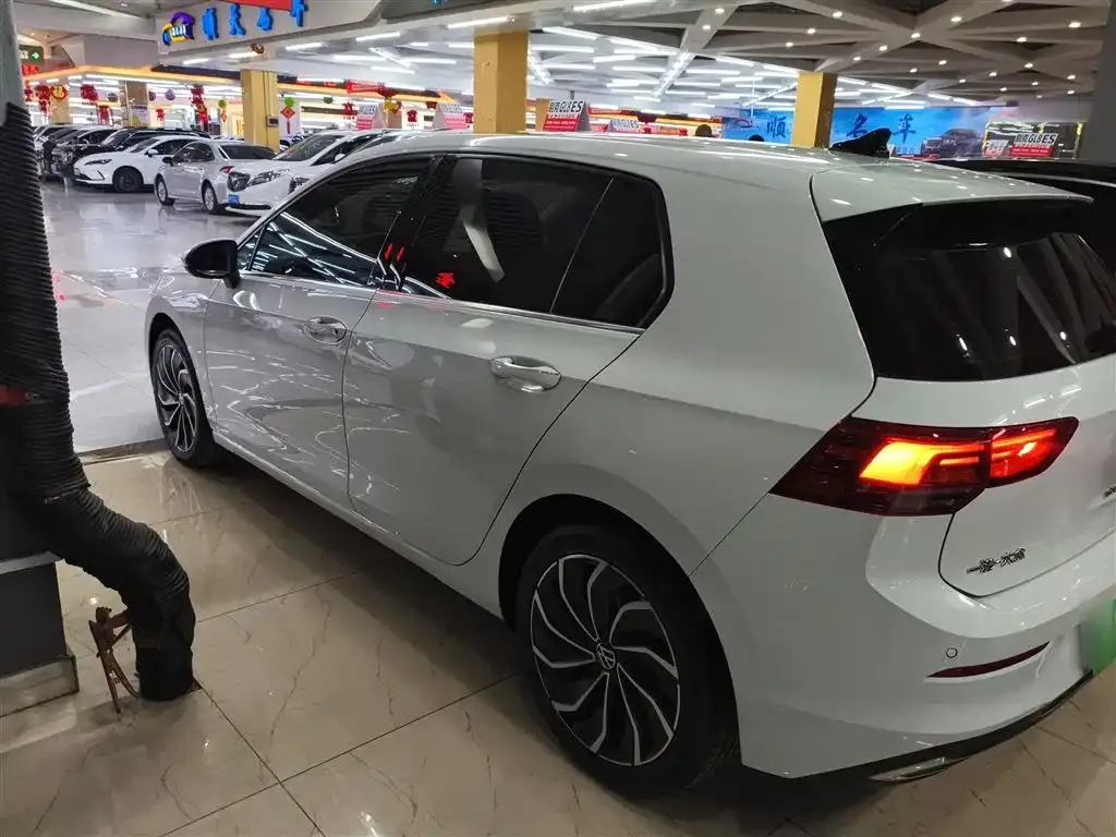 Volkswagen Golf 2021 из CN, фото 10
