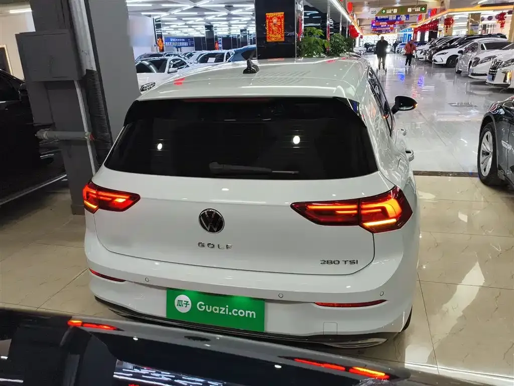Volkswagen Golf 2021 из CN, фото 3
