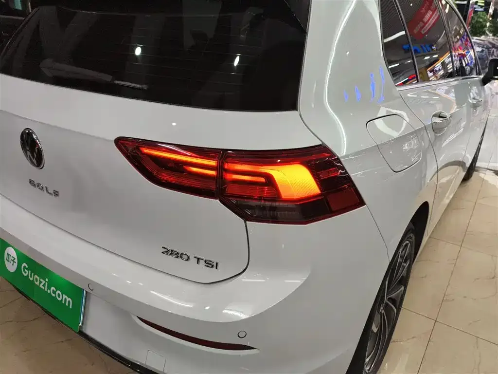 Volkswagen Golf 2021 из CN, фото 4