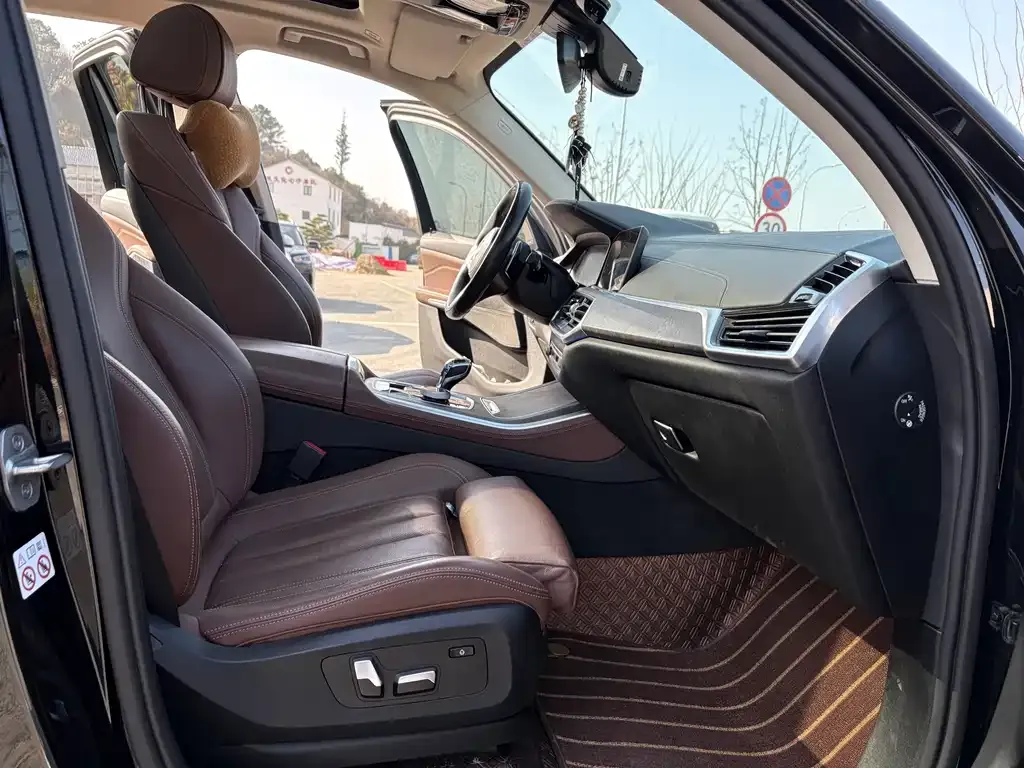 BMW X5 (Import) 2021 из CN, фото 2