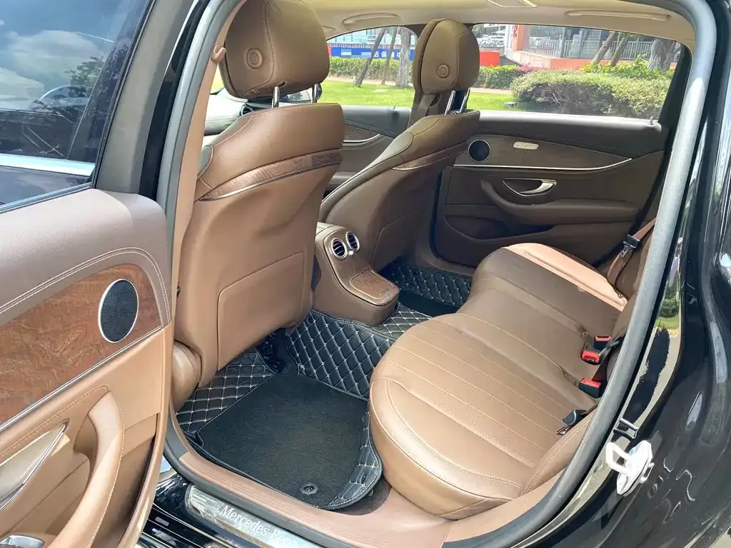 Mercedes-Benz E-Class 2023 из CN, фото 6