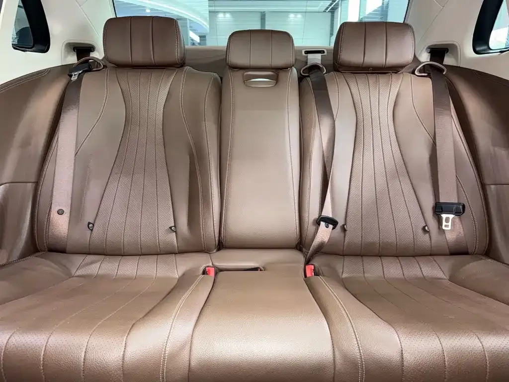 Mercedes-Benz E-Class 2022 из CN, фото 4