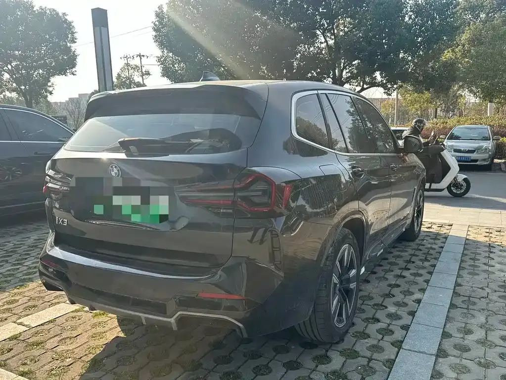 BMW iX3 2023 из CN, фото 8