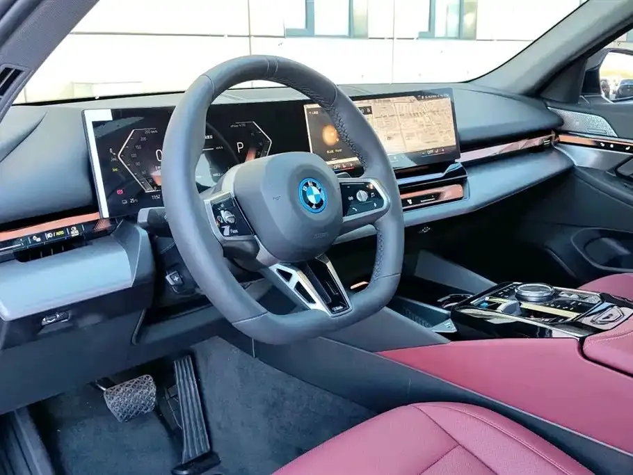 BMW i5 2025 из CN, фото 6