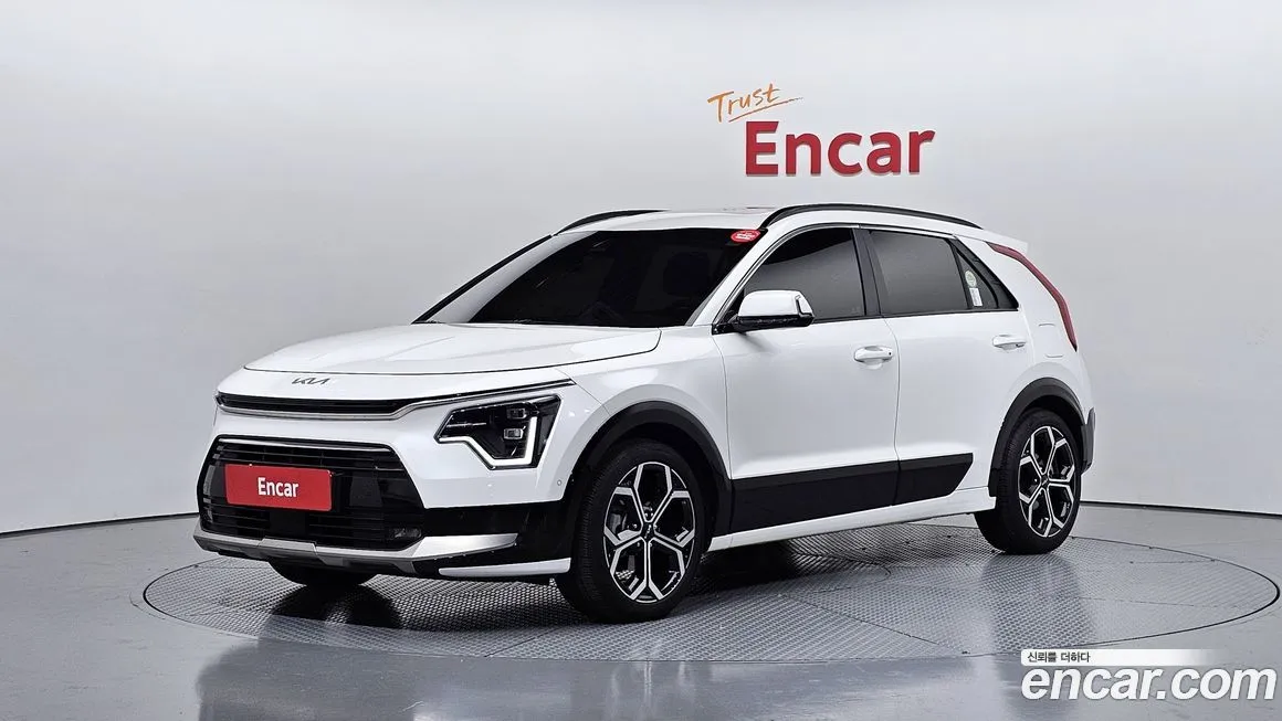 Kia Niro — фото 1