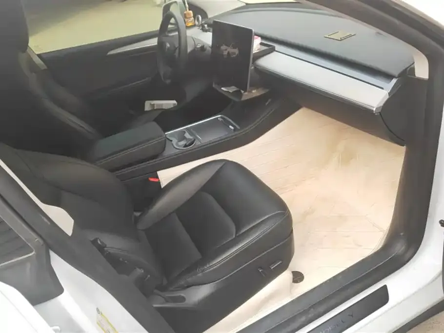 Tesla Model Y 2024 из CN, фото 10