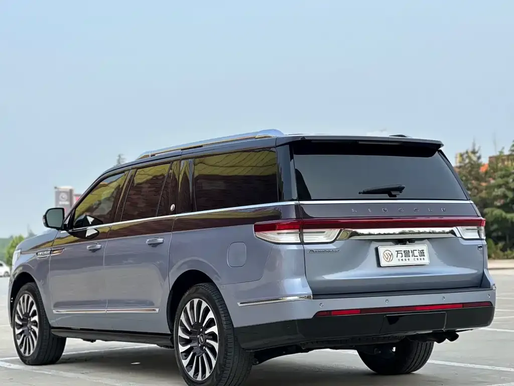 Lincoln Navigator One 2023 из CN, фото 8