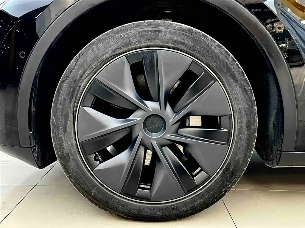 Tesla Model Y 2023 из CN, фото 6