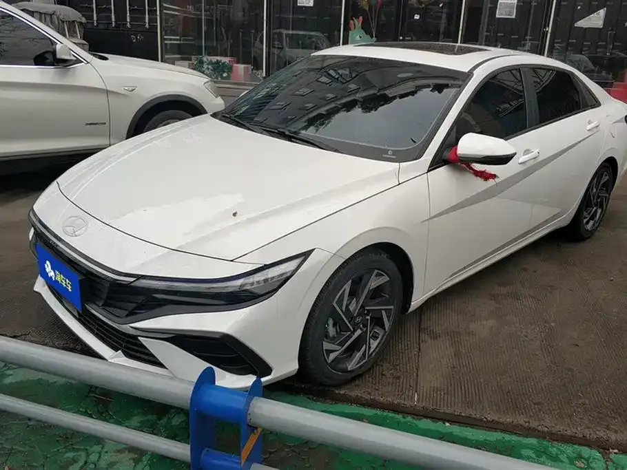 Hyundai Elantra 2025 из CN, фото 1
