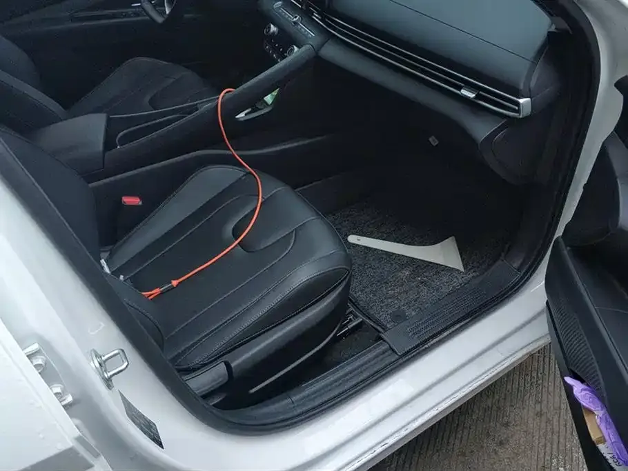 Hyundai Elantra 2025 из CN, фото 2