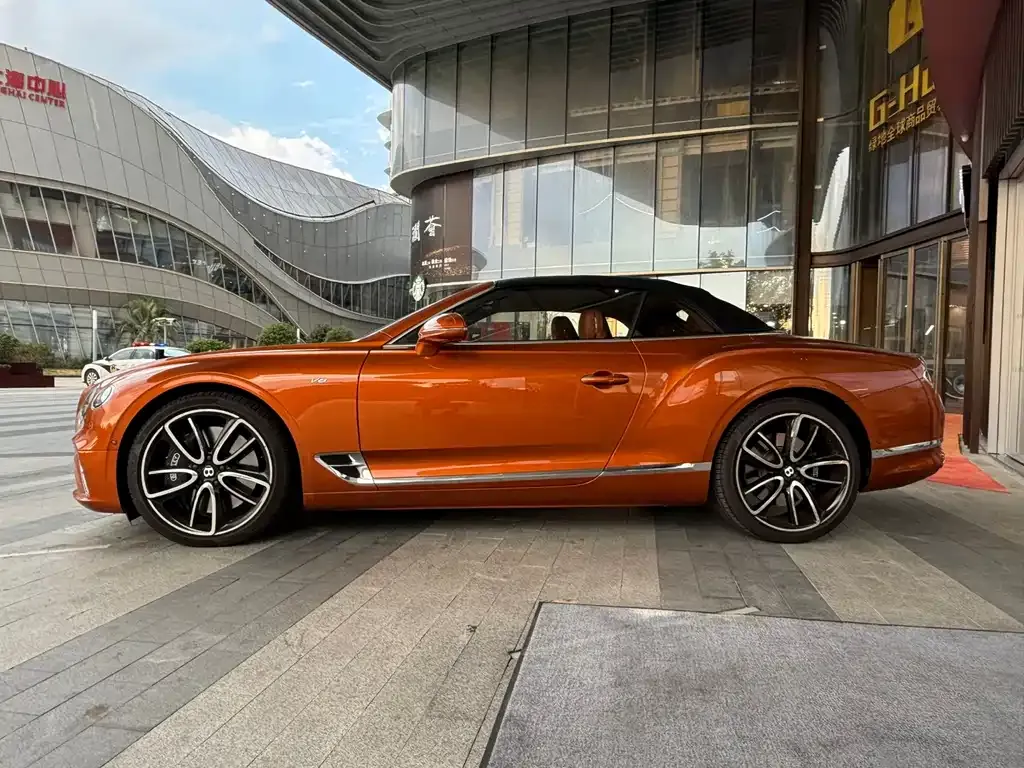 Bentley Continental 2022 из CN, фото 6