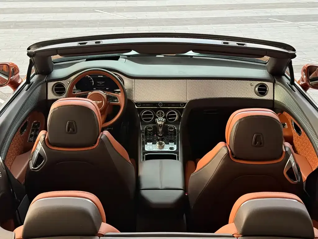 Bentley Continental 2022 из CN, фото 2