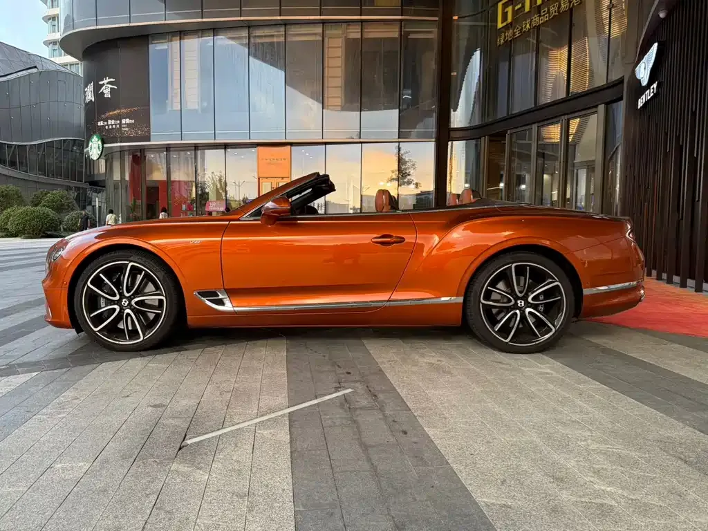 Bentley Continental 2022 из CN, фото 8