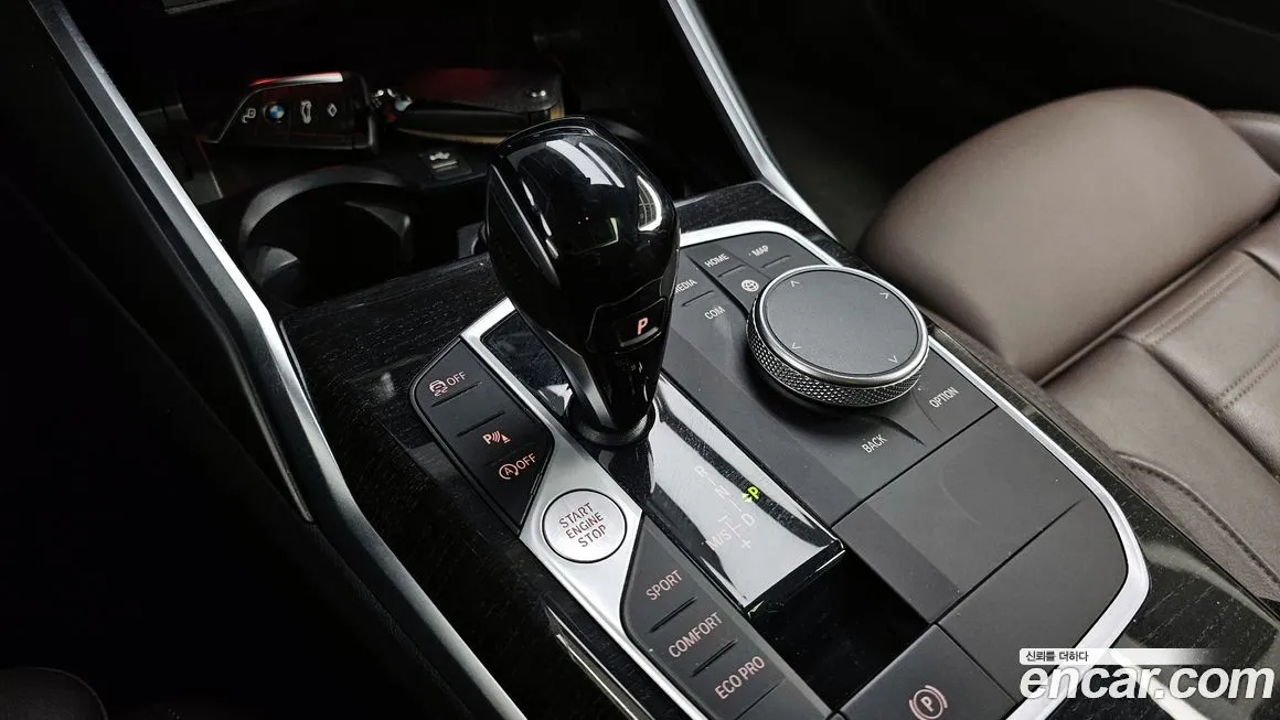 BMW 3-Series 2022 из KR, фото 9